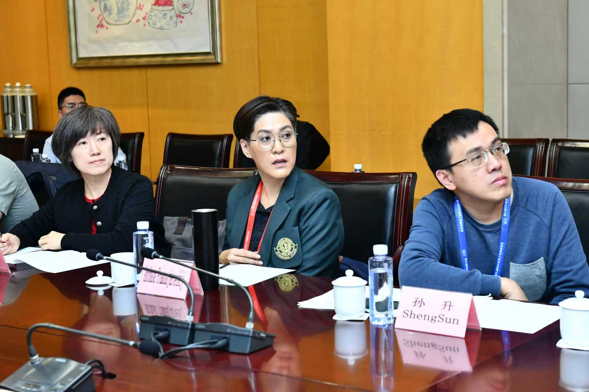 9492af410ecfdd98181bcc4353b11d56.jpg 9492af410ecfdd98181bcc4353b11d56.jpg